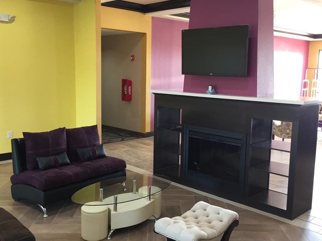 Residency Suites Cotulla Ngoại thất bức ảnh