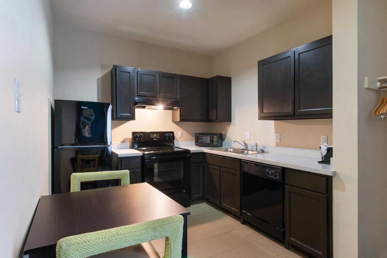 Residency Suites Cotulla Ngoại thất bức ảnh