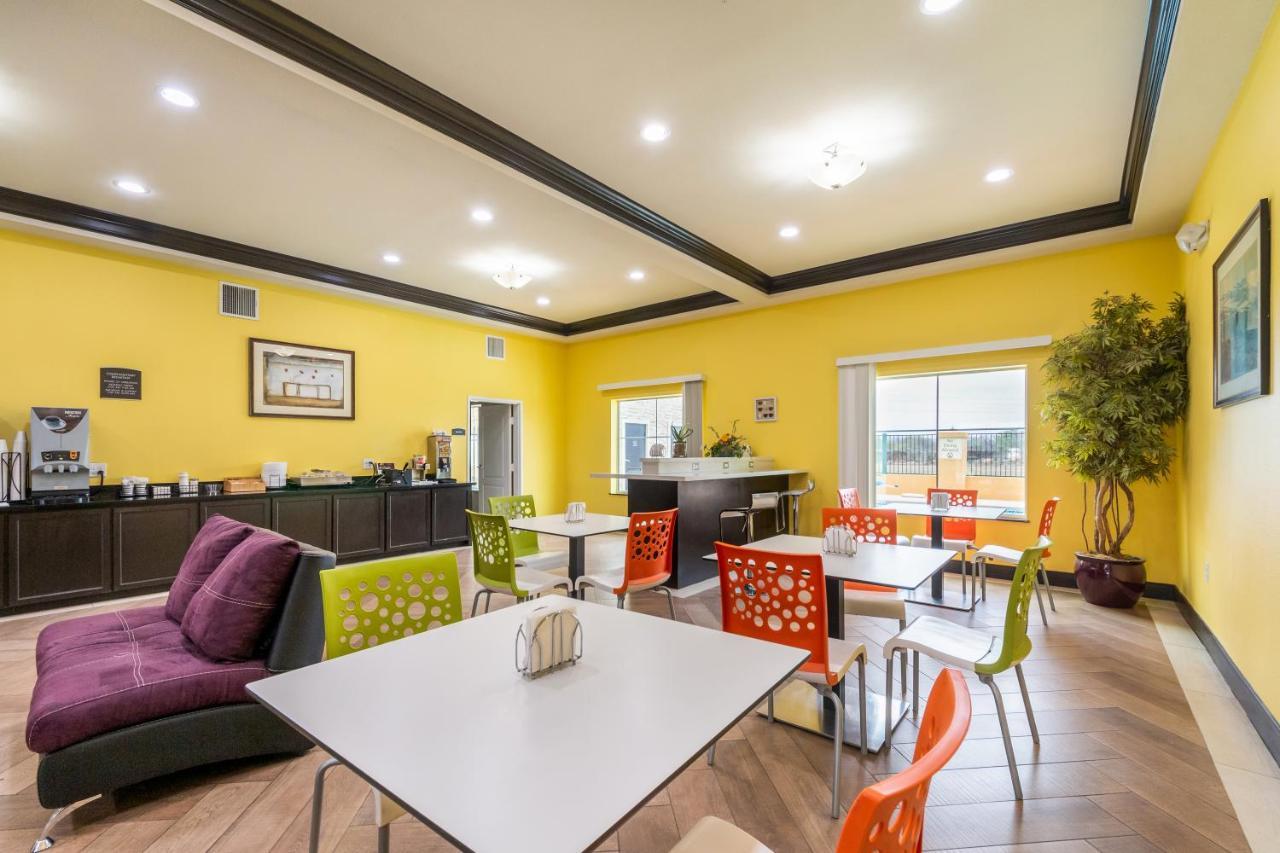 Residency Suites Cotulla Ngoại thất bức ảnh
